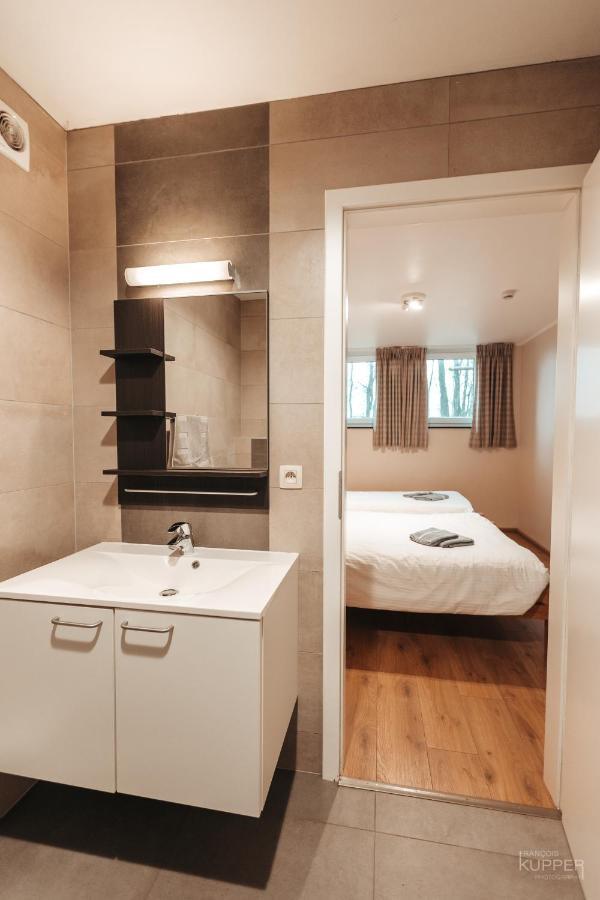 Le Loup Gris - 35 Pers - Vue-Wellness, Butgenbach-Malmedyヴィラ エクステリア 写真